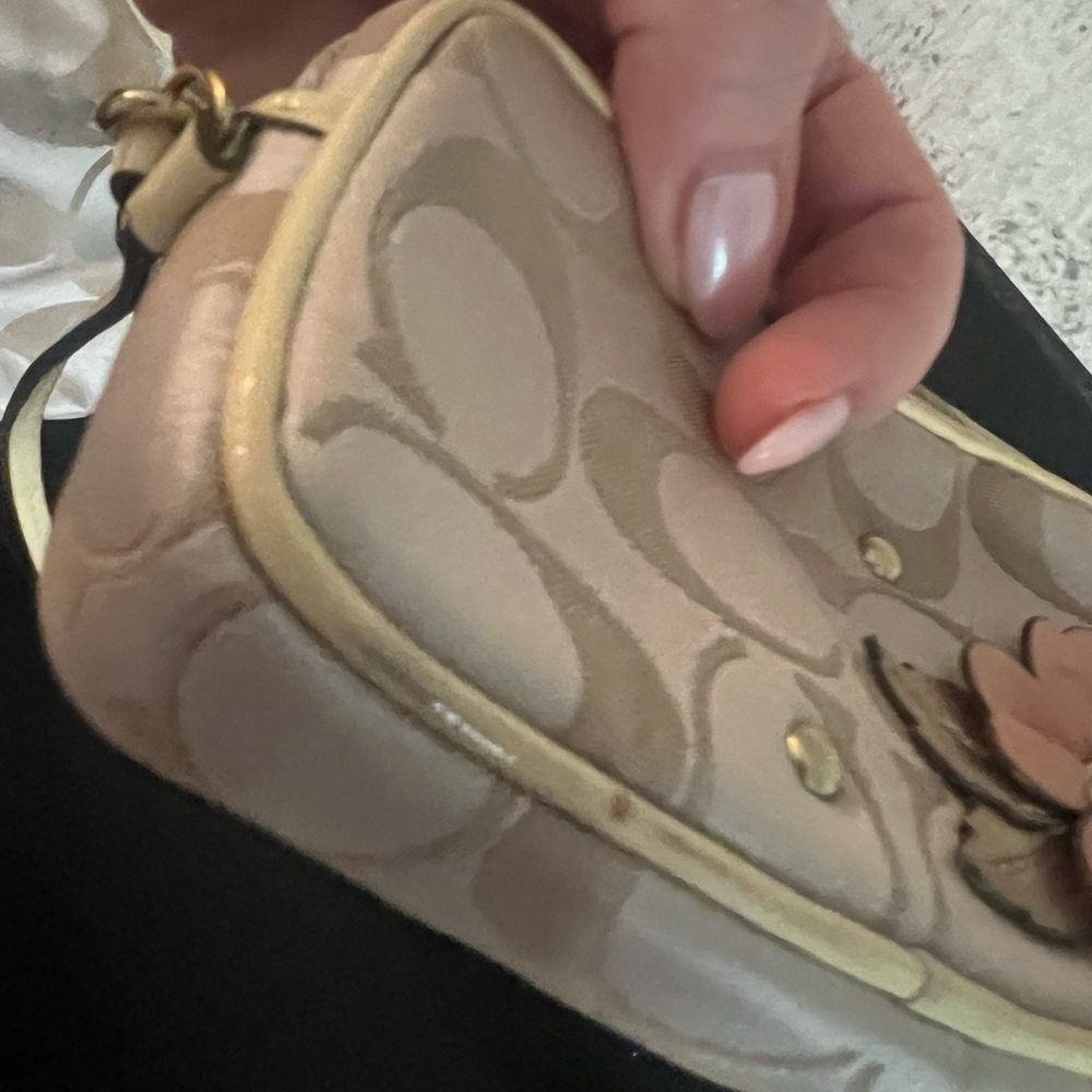 Coach Happy Large Signature Tote & Wallet - Picture 12 of 16
